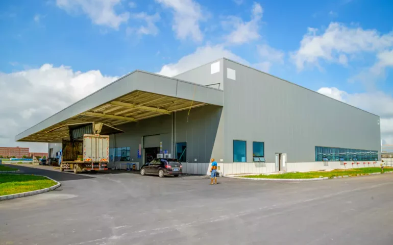 Modern Warehouses
